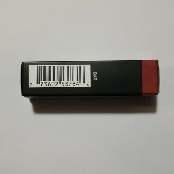 MAC Natural Born Leader Matte Lipstick - Picture 6 of 7